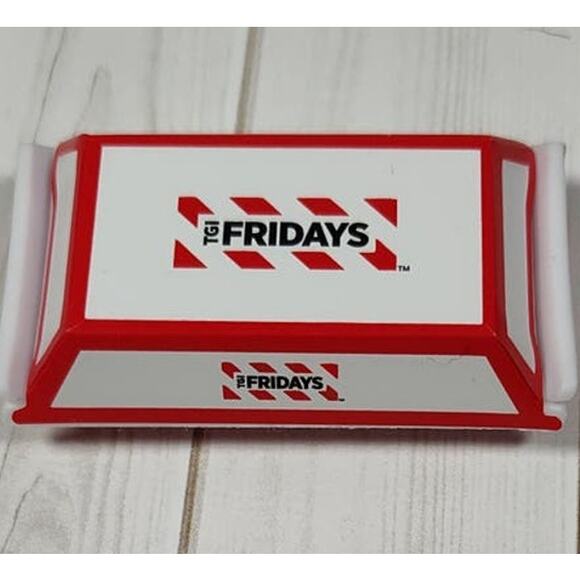 Zuru Mini Brands Foodies TGI Fridays Shrimp To Go Box Barbie Doll Fast Foods - Picture 1 of 4